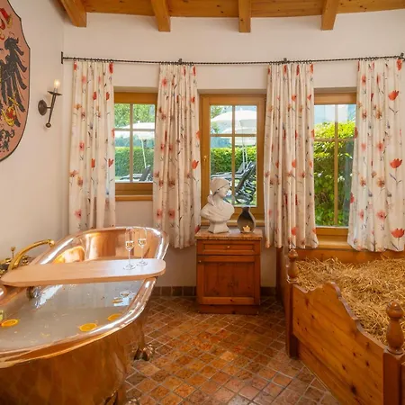 Hotel Vitaloase Zu Den Drei Bruedern Unken