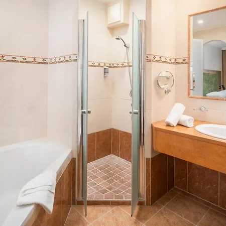 Vitaloase Zu Den Drei Bruedern 4* Unken