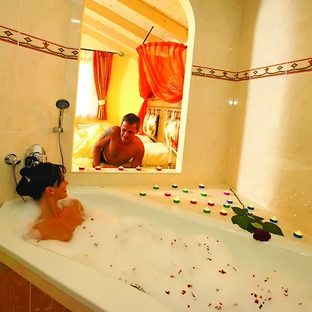 Hotell Vitaloase Zu Den Drei Bruedern 4*