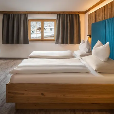Vitaloase Zu Den Drei Brüdern Hotel Unken