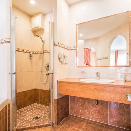 Vitaloase Zu Den Drei Bruedern Unken