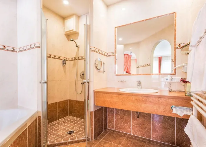 Vitaloase Zu Den Drei Brudern Unken